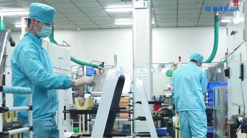 機(jī)器人亮相深圳衛(wèi)視，引領(lǐng)工業(yè)潤滑科技綠色低碳新變革